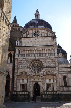 doğru basillica santa maria Maggiore İtalya, bergamo, görünümü.
