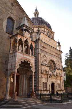 doğru basillica santa maria Maggiore İtalya, bergamo, görünümü.