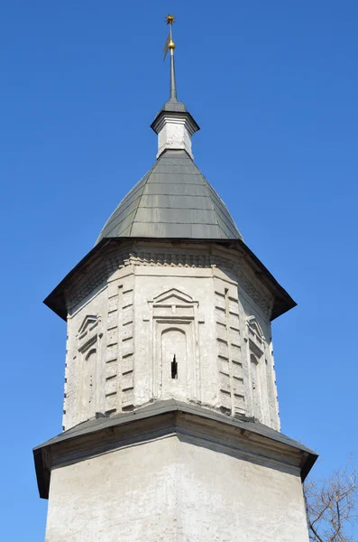 Torre defensiva do mosteiro de Spaso-Andronicov em Moscou . — Fotografia de Stock