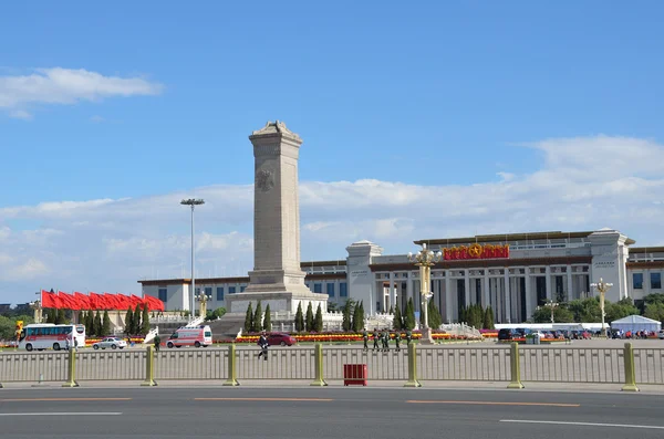 China, Peking, tiananmen-plein is het centrale plein van het kapitaal. — Stockfoto