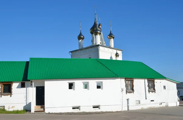 Mosteiro Svyato-Troitsky Nikolsky (Santíssima Trindade Nicolau) na Montanha Pudjalova, na cidade de Gorokhovets. Anel de ouro da Rússia . — Fotografia de Stock