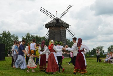 Rusya, suzdal trinity kutlama.