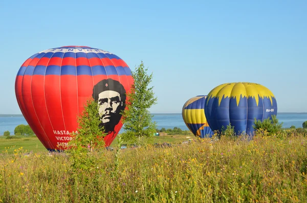 The annual Festival of ballooning Golden ring of Russia in Pereslavl-Zalessky. — Stock Photo, Image