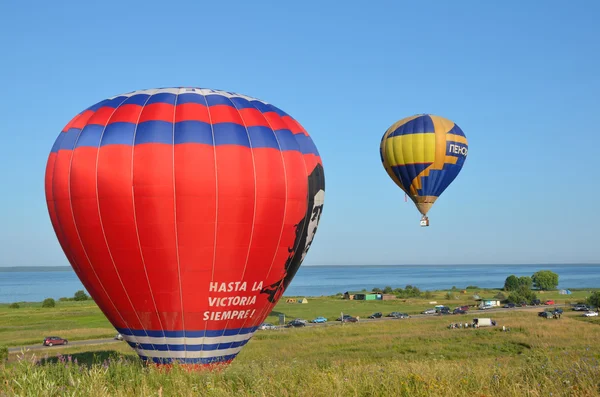 The annual Festival of ballooning Golden ring of Russia in Pereslavl-Zalessky. — Stock Photo, Image