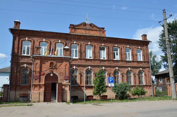 O edifício da administração e da Câmara Municipal em Pereslavl-Zalessky — Fotografia de Stock