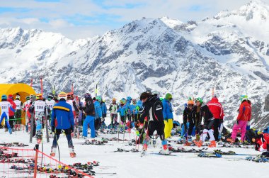 Valtournenche kayak merkezi İtalya.