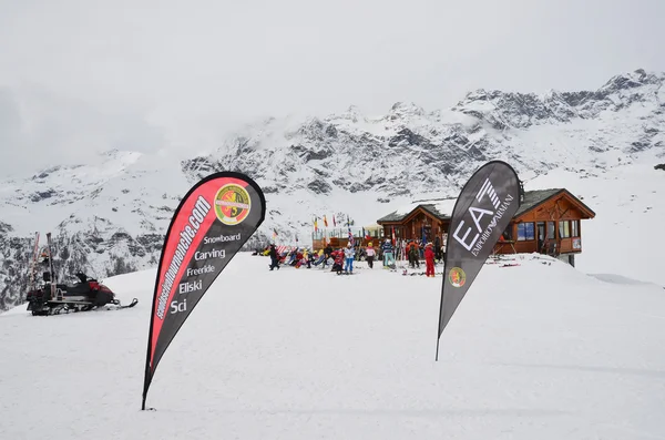 Valtournenche ski resort in Italy. — Stock Photo, Image