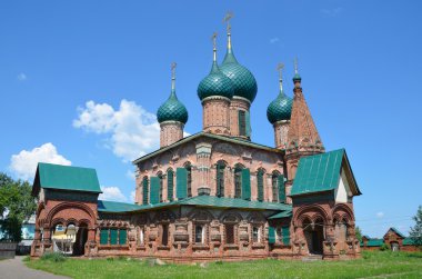 Yaroslavl, kulübeler (korovniky), 17 yüzyıl kiliseler topluluğu.