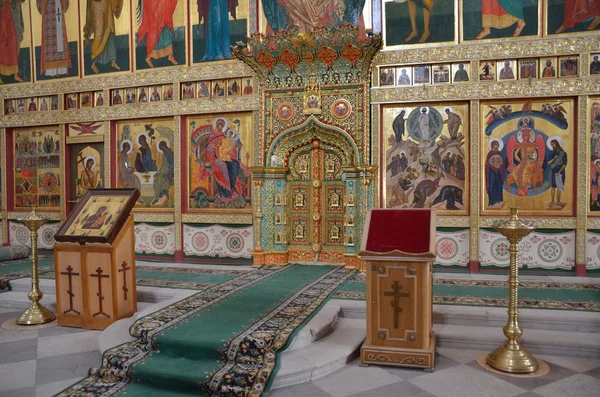 The iconostasis of the Transfiguration (Preobrazhensky) Cathedral of Solovetsky monastery — Stock Photo, Image