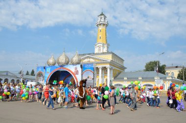 Kostroma, şehir günü, susaninskaya Meydanı.
