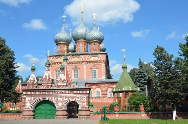 Kostroma, Chiesa della Risurrezione (Voskreseniya) su Debra, 17 secolo — Foto Stock