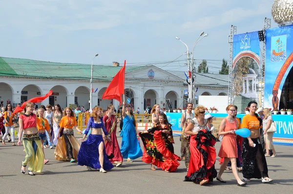 Kostroma, dzień miasta, placu susaninskaya. — Zdjęcie stockowe