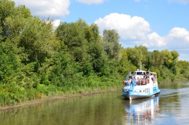 Ryazan, oka Nehri üzerinde yürüyor