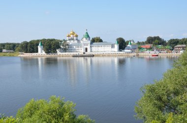 Manastırda kostroma, Rusya'nın altın yüzük ipatievsky