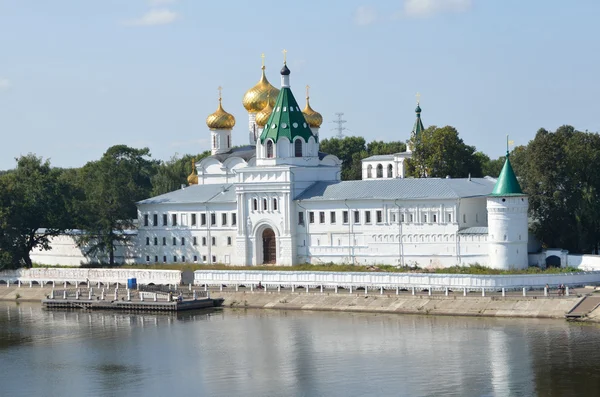 Manastırda kostroma, Rusya'nın altın yüzük ipatievsky — Stok fotoğraf