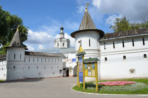 モスクワでこの andronicov 修道院. — ストック写真