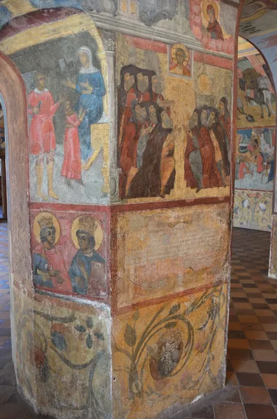 Kostel ilia prorok uvnitř v Jaroslavli, zlatý prsten Ruska — Stock fotografie