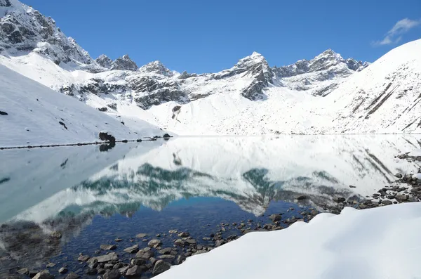 Nepal, de Himalaya, gokyo lake — Stockfoto