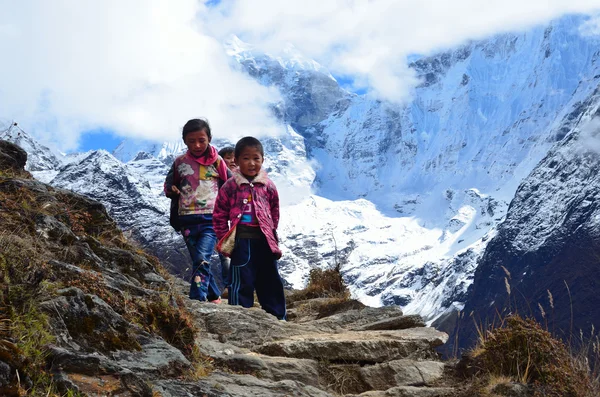 Nepal, himalaya, çocuklara dağ yolu