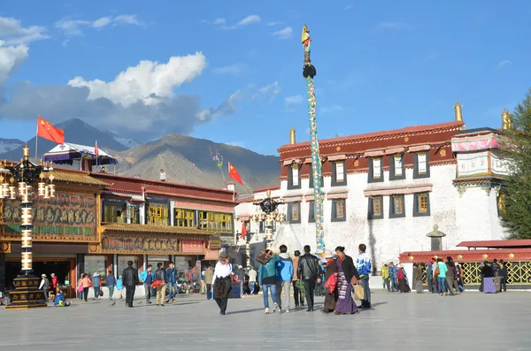 Alter platz in lhasa, tibet — Stockfoto