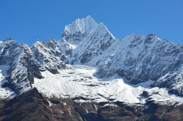 Nepal, Himalaya, utsikt över toppen av tamserku — Stockfoto