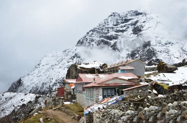 Nepal, Himalayalar, küçük bir köy