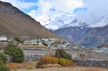 Nepal, Himalayalar, köy kumjung.