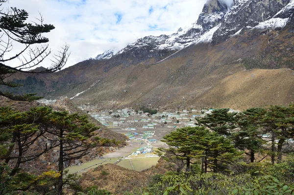 Nepal, de Himalaya, dorp kumjung. — Stockfoto