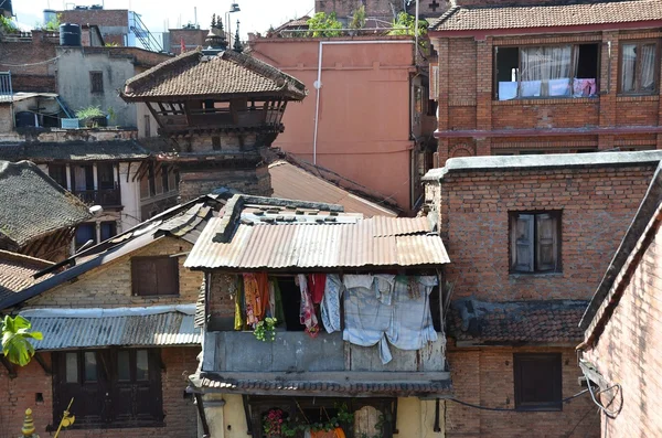 Nepal, Patan, casas cerca de la plaza Durbar (Palacio) . — Foto de Stock