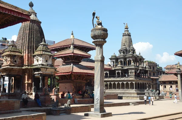 Patan, Nepal, October,09,2013. Pepple walking on ancient Durbar square — Stock Photo, Image