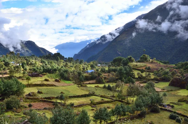 Népal, village de Kodary à la frontière avec le Tibet — Photo