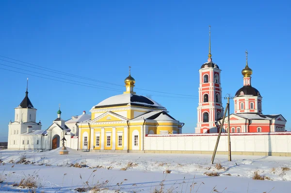 Mosteiro de Varnitsky em Rostov no inverno, anel Dourado da Rússia — Fotografia de Stock