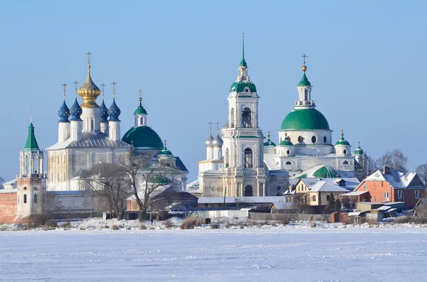 Monasterio de Spaso-yakovlevsky Dimitriev en Rostov en invierno —  Fotos de Stock