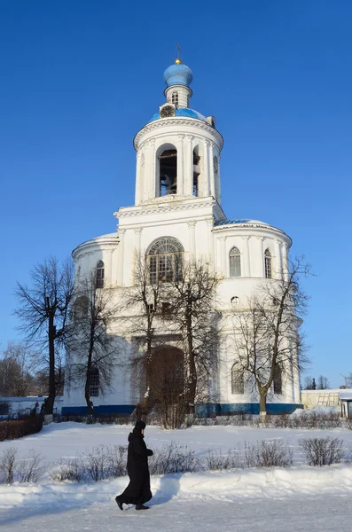 Россия, Свято-Боголюбский женский монастырь во Владимире зимой — стоковое фото