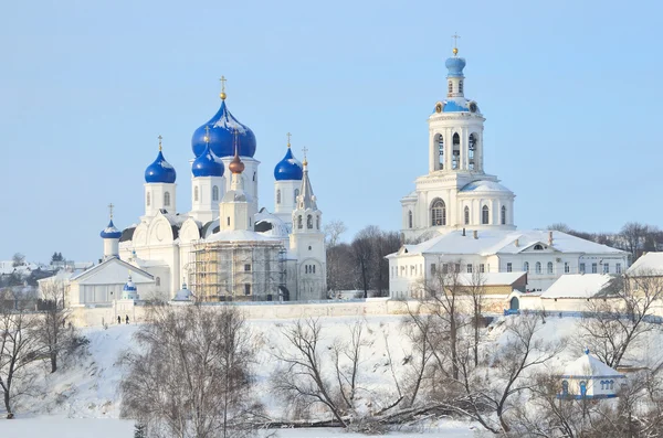 St. bogolubsky klooster in bogolubovo, vladimir regio in de winter, gouden ring van Rusland — Stockfoto