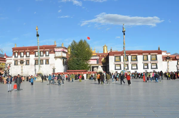 Θιβέτ, άνθρωποι κοντά στην Μονή αρχαία jokhang στη Λάσα Royalty Free Φωτογραφίες Αρχείου