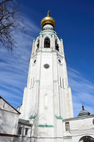 Rússia, Kremlin em Vologda, torre sineira da catedral — Fotografia de Stock