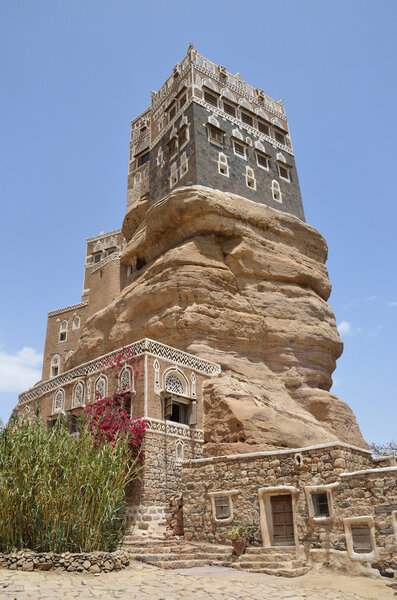 Йемен, Дворец имама в Вади-Дхаре в Сане
