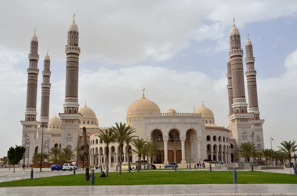 Iêmen, Saná: Mesquita Al-Saleh - mesquita presidencial — Fotografia de Stock