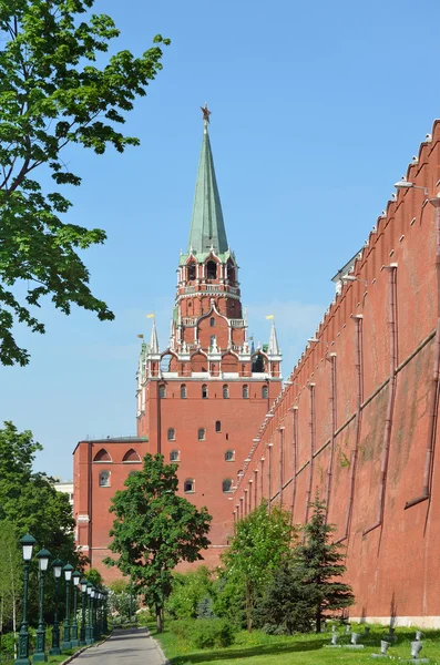 Kremlin de Moscú, torre Troitskaya —  Fotos de Stock