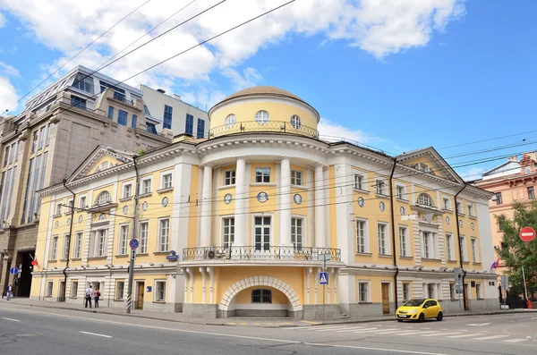 Moskou, vozdvizhenka straat, naugolny huis, huis van n.p. Sjeremetev — Stockfoto