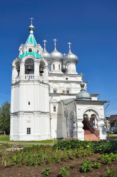 โบสถ์แห่งวิสุทธิชนไซริลและเฮเลนในเมืองโวโลด้า รัสเซีย — ภาพถ่ายสต็อก