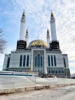 Ufa, Bashkortostan Cumhuriyeti, Rusya, 17 Ekim 2021: Ar-Rahim Camii Ufa 'da yapım aşamasında. Bashkortostan Cumhuriyeti