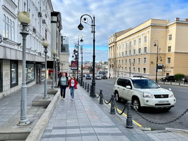 Vladivostok Rusia Septiembre 2021 Avenida Okeansky Soleado Día Otoño —  Fotos de Stock