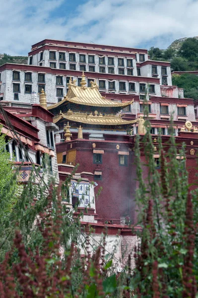 Lhasa Tibet China August 2018 Ganden Monastery Located Top Wangbur — Stock Photo, Image