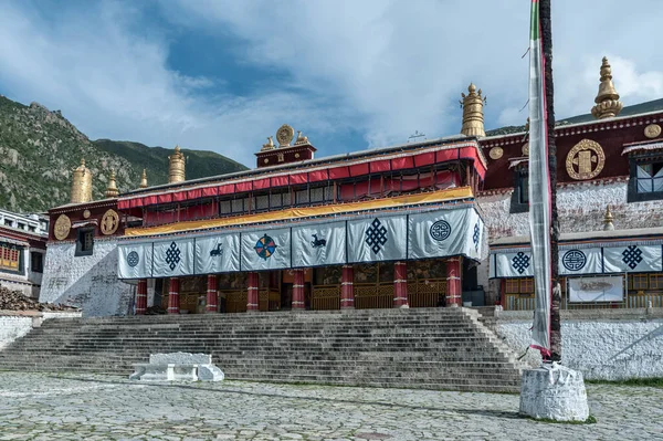 Drepung Největší Všech Tibetských Klášterů Nachází Hoře Gambo Utse Úpatí — Stock fotografie