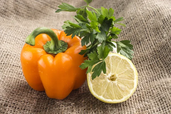 Orange sweet pepper — Stock Photo, Image