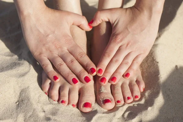 Kırmızı Tırnaklar