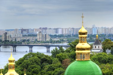 Lavra kubbe içinde koev