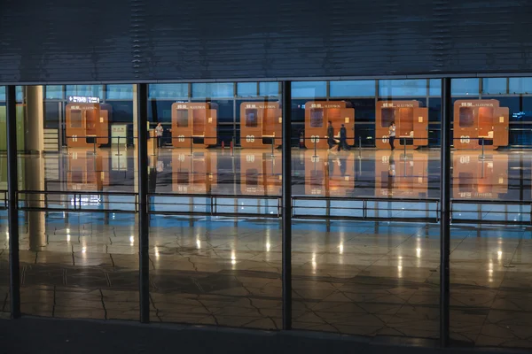 Sleeping boxes at an airport — Stock Photo, Image
